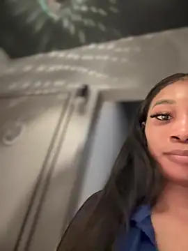 Snapshot of __Nessa__ chatting on March 7, 3:07 pm Nessa online show from March 7, 3:07 pm