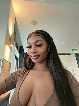 Snapshot of __Nessa__ chatting on February 27, 1:00 pm Nessa online show from February 27, 1:00 pm