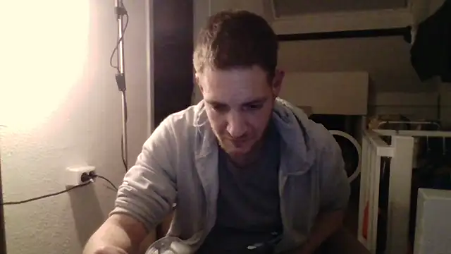 Bizzyjustin online show from March 17, 8:23 pm