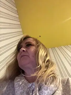 Irina2909xh online show from February 12, 10:27 pm