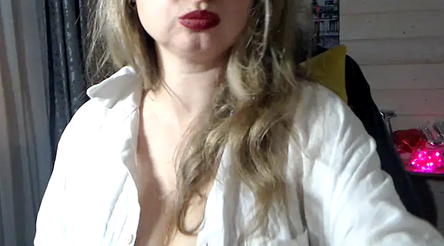 RubiLakros online show from February 18, 7:41 pm