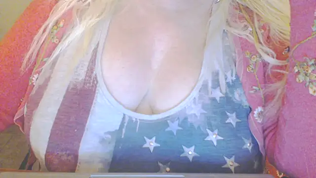 BrittanySheers online show from November 21, 9:57 pm