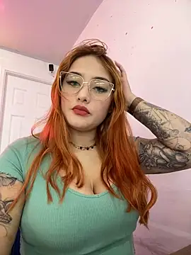 Snapshot of Tulipa_ chatting on March 4, 8:38 pm Tulipa online show from March 4, 8:38 pm