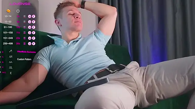 S3Xyes online show from February 11, 3:18 am