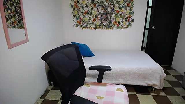 Sofi 5249  online show from January 10, 11:39 pm