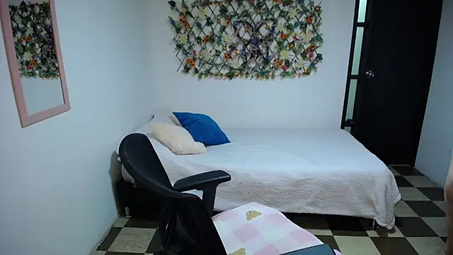 Sofi 5249  online show from February 9, 12:28 am