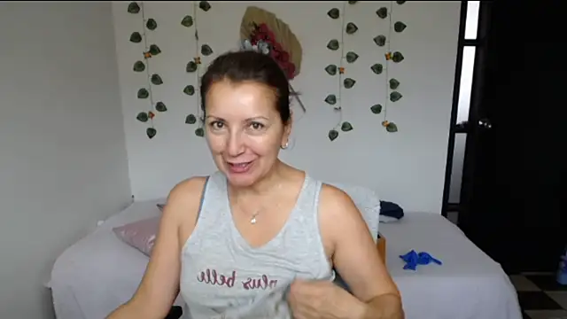 Sofi 5249  online show from July 21, 3:36 pm