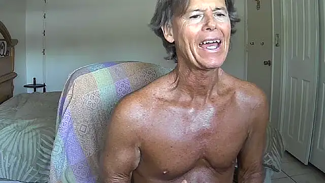 nakeedcowboi65 online show from April 29, 9:32 pm