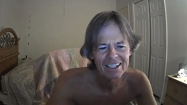 nakeedcowboi65 online show from June 27, 9:14 am