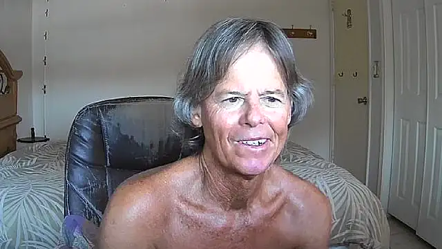 nakeedcowboi65 online show from July 28, 12:48 pm