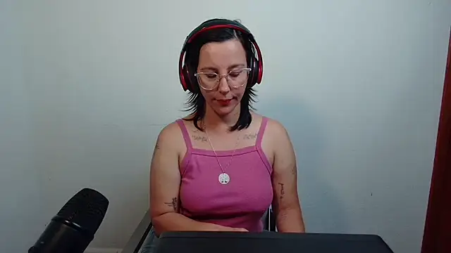 mahina84 online show from July 18, 1:26 pm