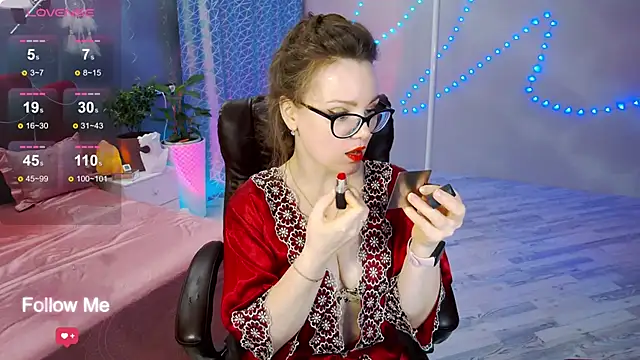 Snapshot of AngelaWhiti chatting on February 3, 3:49 pm AngelaWhiti online show from February 3, 3:49 pm