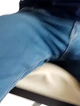 Snapshot of Business_dickkk chatting on July 9, 2:43 pm Business dickkk online show from July 9, 2:43 pm