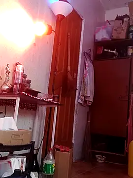 Snapshot of QueenSoreal chatting on February 6, 10:53 pm QueenSoreal online show from February 6, 10:53 pm