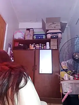 Snapshot of QueenSoreal chatting on February 26, 7:27 pm QueenSoreal online show from February 26, 7:27 pm