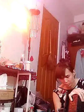 Snapshot of QueenSoreal chatting on March 4, 3:59 pm QueenSoreal online show from March 4, 3:59 pm