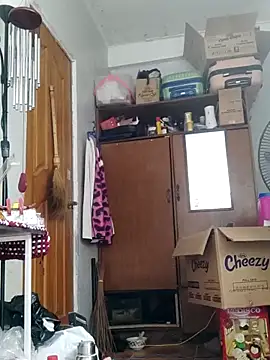 Snapshot of QueenSoreal chatting on March 11, 6:52 pm QueenSoreal online show from March 11, 6:52 pm