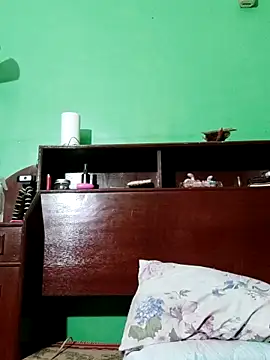 Snapshot of QueenSoreal chatting on September 27, 7:41 pm QueenSoreal online show from September 27, 7:41 pm