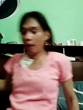 QueenSoreal online show from April 29, 2:21 pm