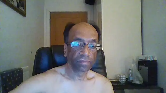 rauncher1 online show from October 28, 7:01 am