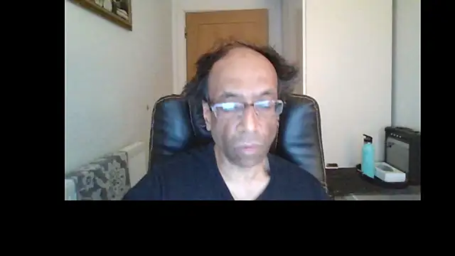 Snapshot of rauncher1 chatting on May 28, 9:06 am rauncher1 online show from May 28, 9:06 am
