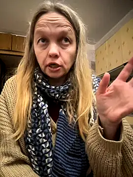 Susanel online show from November 30, 3:38 pm