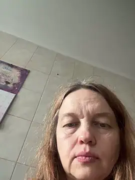 Snapshot of Susanel chatting on May 14, 10:44 am Susanel online show from May 14, 10:44 am