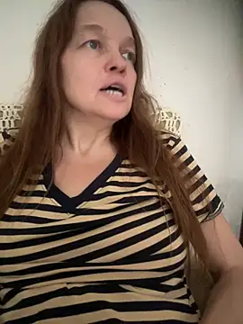 Snapshot of Susanel chatting on July 30, 7:07 am Susanel online show from July 30, 7:07 am