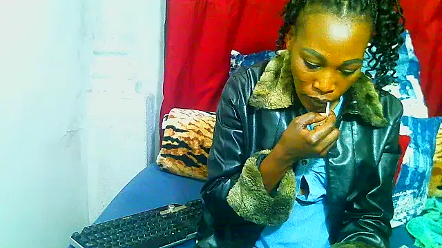 Snapshot of freaky_naughty chatting on May 5, 11:29 am freaky naughty online show from May 5, 11:29 am