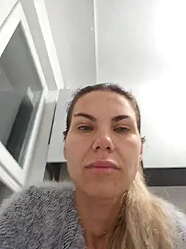 FeliciaKrige online show from January 7, 9:39 pm