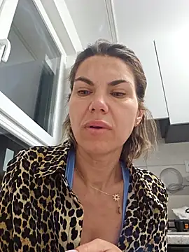 FeliciaKrige online show from April 29, 11:33 pm