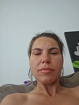 FeliciaKrige online show from June 27, 3:39 pm