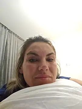 FeliciaKrige online show from July 14, 10:26 pm