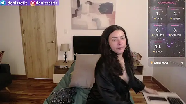 Snapshot of DenisseTits chatting on February 2, 4:54 pm DenisseTits online show from February 2, 4:54 pm