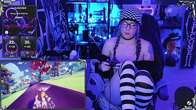 Snapshot of AnneSao chatting on December 12, 3:43 am AnneSao online show from December 12, 3:43 am