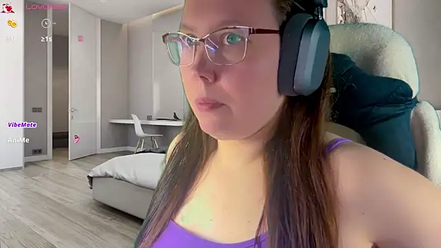 Victoria Romans online show from May 2, 11:21 pm