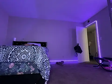 ChocolateTingz online show from December 15, 5:56 am