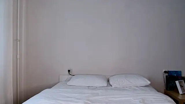 Snapshot of Milky___Way chatting on November 19, 10:04 am Milky Way online show from November 19, 10:04 am