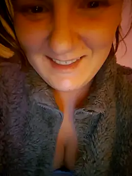 Snapshot of Cutegirlforyou chatting on December 1, 3:17 pm Cutegirlforyou online show from December 1, 3:17 pm