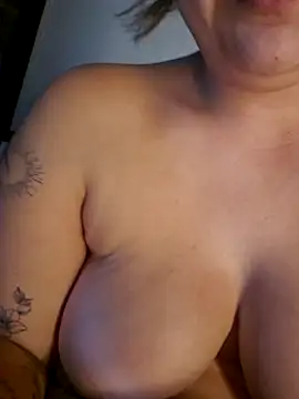 Snapshot of Cutegirlforyou chatting on December 5, 7:54 pm Cutegirlforyou online show from December 5, 7:54 pm