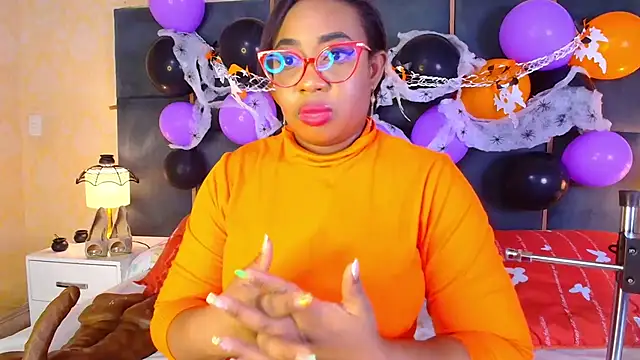 CaseyMoon online show from October 27, 12:31 pm