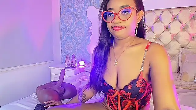 CaseyMoon online show from June 6, 12:54 pm