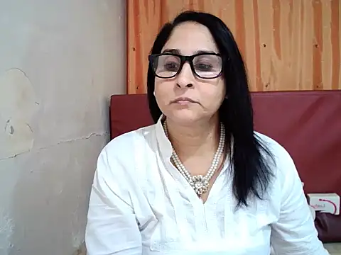 Indiankushy online show from November 10, 4:50 pm