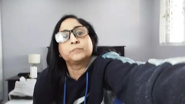Indiankushy online show from July 30, 1:43 pm