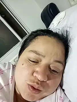 Snapshot of Danna_chubby chatting on December 25, 3:18 am Danna chubby online show from December 25, 3:18 am