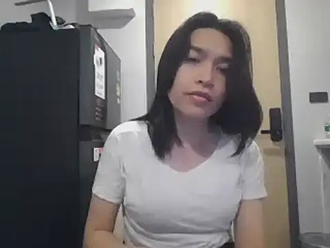 Snapshot of sara_kimoo chatting on January 4, 5:37 pm sara kimoo online show from January 4, 5:37 pm