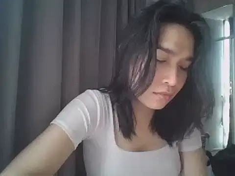 Snapshot of sara_kimoo chatting on January 10, 10:17 am sara kimoo online show from January 10, 10:17 am