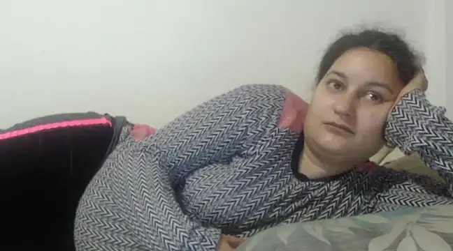 Snapshot of flowerlauren chatting on January 23, 6:17 am flowerlauren online show from January 23, 6:17 am