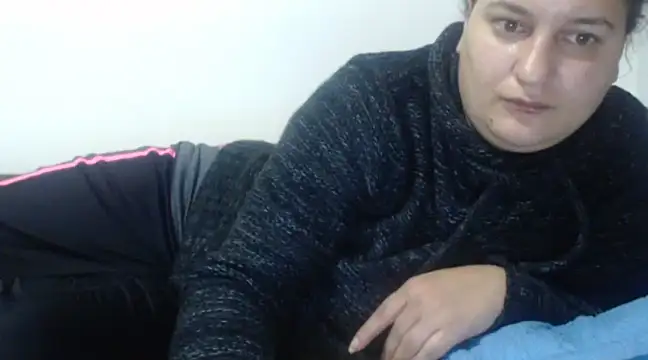 Snapshot of flowerlauren chatting on January 24, 6:14 am flowerlauren online show from January 24, 6:14 am