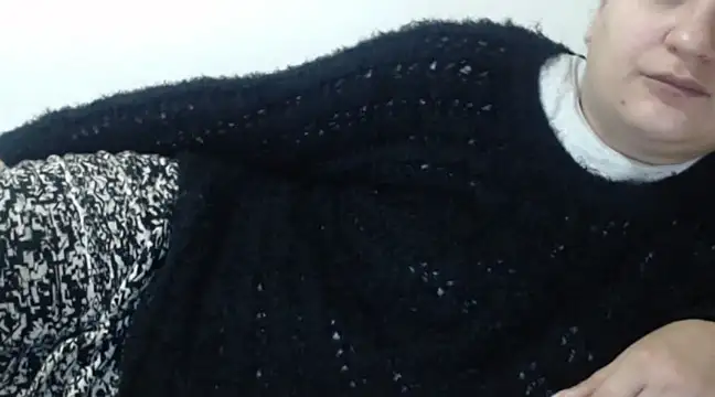 Snapshot of flowerlauren chatting on February 4, 3:36 pm flowerlauren online show from February 4, 3:36 pm